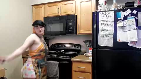 Snapshot of skyisacutie chatting on 01.22.25 Skyisacutie online show from 01.22.25