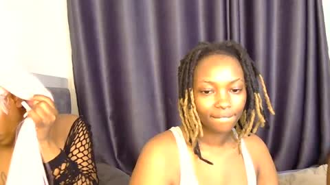 Snapshot of skylar28_ chatting on 06.21.26 skylar28_ online show from 06.21.26
