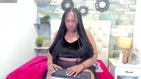 Snapshot of skyler_naomi chatting on 06.29.26 skyler_naomi online show from 06.29.26