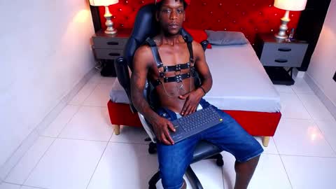 SKYLERBIGXXX online show from 10.17.25