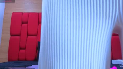 Skynny online show from 11.05.25