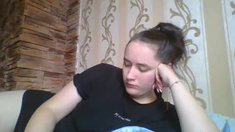 skyressie333 online show from 11.23.25