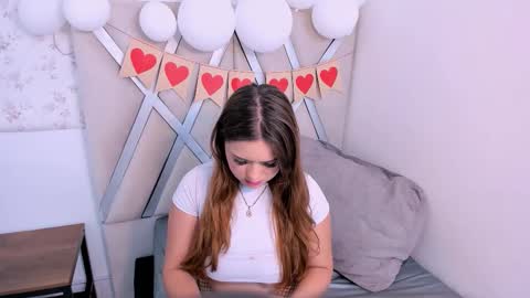 Snapshot of skysaenz chatting on 02.22.26 Sky online show from 02.22.26