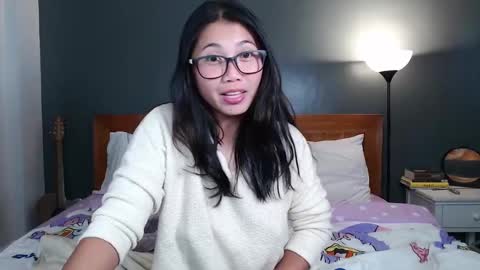 Snapshot of skytime96 chatting on 12.29.24 Sky online show from 12.29.24