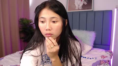 Snapshot of skytime96 chatting on 02.25.26 Sky online show from 02.25.26