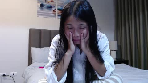 Snapshot of skytime96 chatting on 03.09.26 Sky online show from 03.09.26