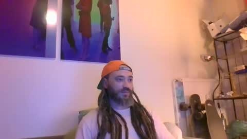 Snapshot of slashfantasy chatting on 12.10.24 slashfantasy online show from 12.10.24