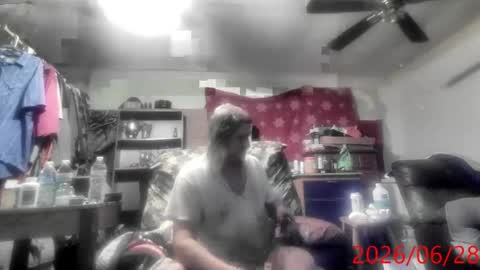 Snapshot of slavboypet chatting on 06.28.26 slavboypet online show from 06.28.26