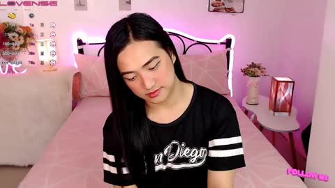 Queen Cyrine online show from 03.08.25