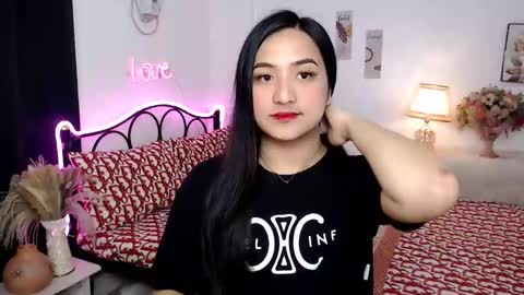 Queen Cyrine online show from 09.09.25