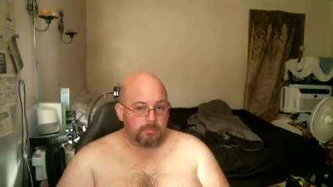 Snapshot of slavejim518 chatting on 12.27.24 slavejim online show from 12.27.24
