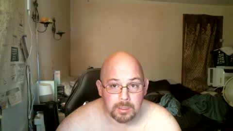 Snapshot of slavejim518 chatting on 01.19.25 slavejim online show from 01.19.25