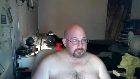 Snapshot of slavejim518 chatting on 03.07.26 slavejim online show from 03.07.26