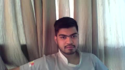 Snapshot of slavesj18 chatting on 12.17.25 Add me on hangout sjcool1998 online show from 12.17.25