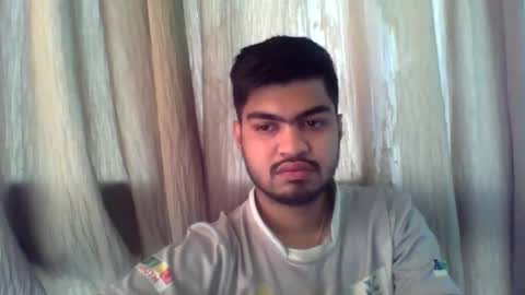 Snapshot of slavesj18 chatting on 12.20.25 Add me on hangout sjcool1998 online show from 12.20.25