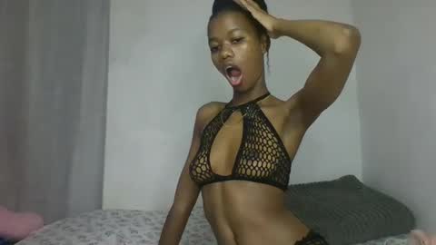 Snapshot of slaybby chatting on 09.23.25 Slaybby online show from 09.23.25