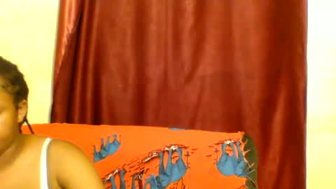 Snapshot of sleek_ass chatting on 03.01.25 sleek_ass online show from 03.01.25