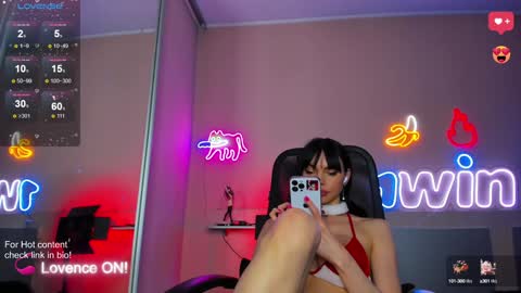 Snapshot of slemgem chatting on 12.28.24 Slemgem Amy  friends online show from 12.28.24