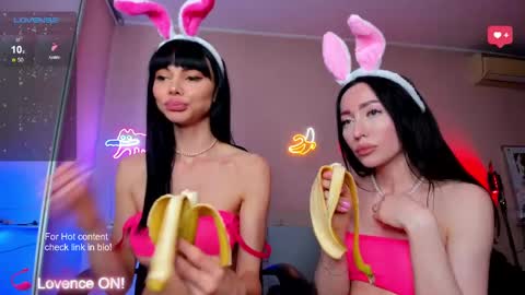 Snapshot of slemgem chatting on 02.18.25 Slemgem Amy  friends online show from 02.18.25