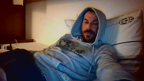 Snapshot of slevin1983 chatting on 02.23.25 slevin online show from 02.23.25