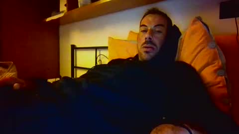 Snapshot of slevin1983 chatting on 11.02.25 slevin online show from 11.02.25