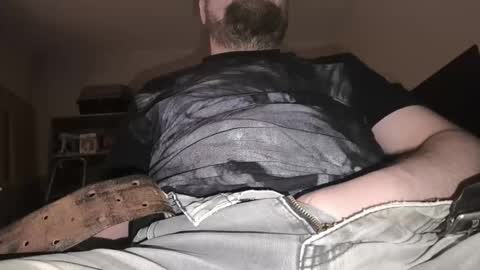 Snapshot of sliced chatting on 11.01.25 sliced online show from 11.01.25