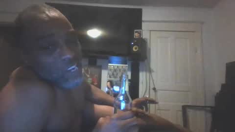 Slim8975 online show from 02.11.26