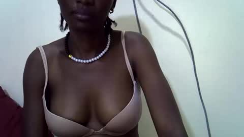 Snapshot of slim_kiteey chatting on 06.10.26 slim_kiteey online show from 06.10.26
