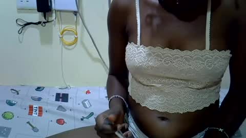 Snapshot of slim_kiteey chatting on 07.15.26 slim_kiteey online show from 07.15.26
