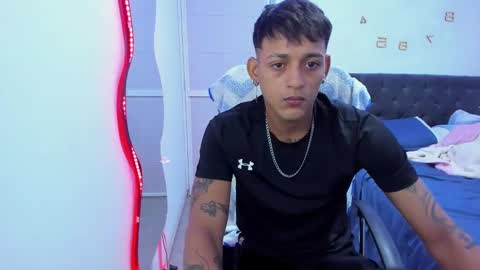 Snapshot of slim_master12 chatting on 12.12.24 slim_master12 online show from 12.12.24