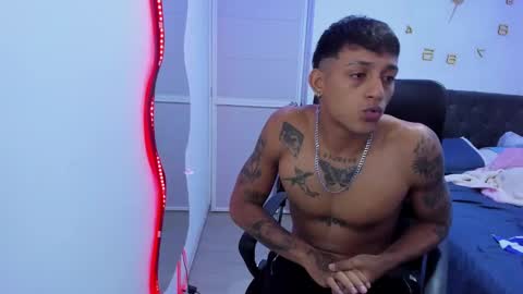 Snapshot of slim_master12 chatting on 12.12.24 slim_master12 online show from 12.12.24