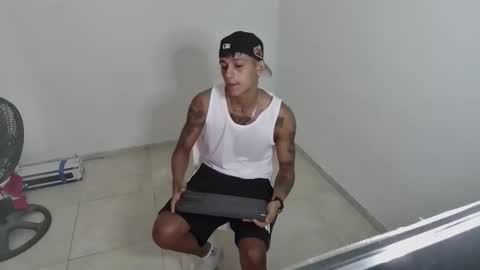 Snapshot of slim_master12 chatting on 09.15.25 slim_master12 online show from 09.15.25