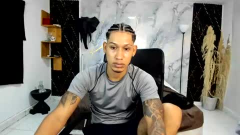 Snapshot of slim_master12 chatting on 06.23.26 slim_master12 online show from 06.23.26