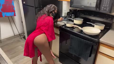 Snapshot of slimaddictionxxx chatting on 01.14.25 Barbie Stylebender online show from 01.14.25