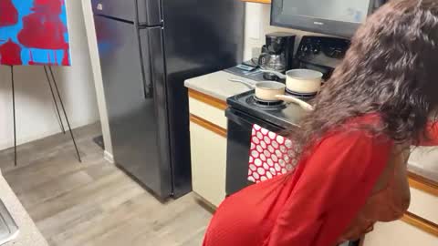 Snapshot of slimaddictionxxx chatting on 02.01.25 Barbie Stylebender online show from 02.01.25