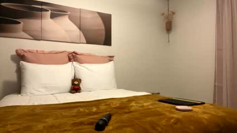 Snapshot of slimaddictionxxx chatting on 12.03.25 Barbie Stylebender online show from 12.03.25