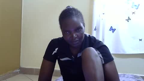 Snapshot of slimmygal chatting on 02.18.25 slimmygal online show from 02.18.25