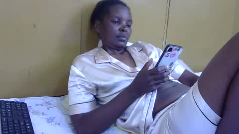 Snapshot of slimmygal chatting on 03.02.25 slimmygal online show from 03.02.25