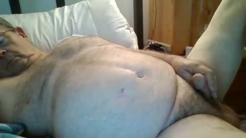 Snapshot of slippery_duck chatting on 04.29.26 slippery_duck online show from 04.29.26