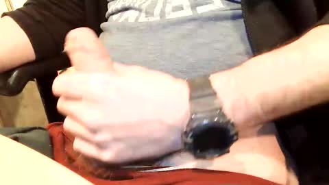 Snapshot of slogrow_uncut chatting on 03.12.26 SlowGrow Uncut online show from 03.12.26