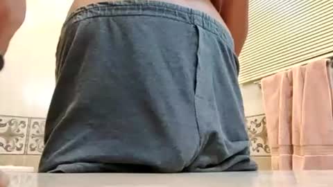 Snapshot of slowmooo_42069 chatting on 09.24.25 slowmooo_42069 online show from 09.24.25