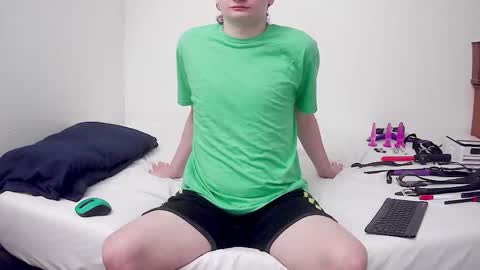 Little Slut online show from 10.21.25