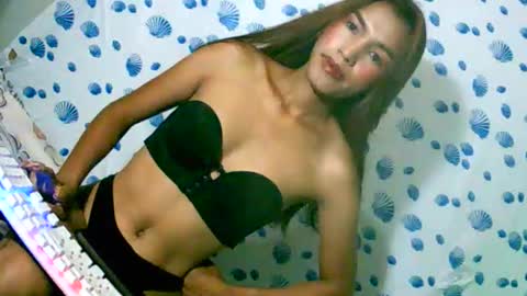 Snapshot of slut_goddessqueen69 chatting on 10.28.25 slut_goddessqueen69 online show from 10.28.25