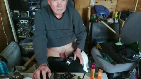 slutboybot online show from 04.22.26