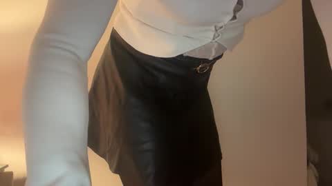 Snapshot of slutforbbc26y chatting on 12.20.25 slutforbbc26y online show from 12.20.25