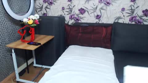 slutihmami online show from 04.19.26