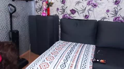 Snapshot of slutishmami chatting on 06.14.26 slutihmami online show from 06.14.26