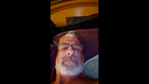 slutt155048 online show from 12.19.25