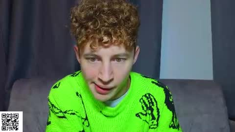 Snapshot of sluttsavage chatting on 06.16.26 sluttsavage online show from 06.16.26