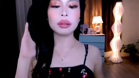 slutty_aurora online show from 09.25.25